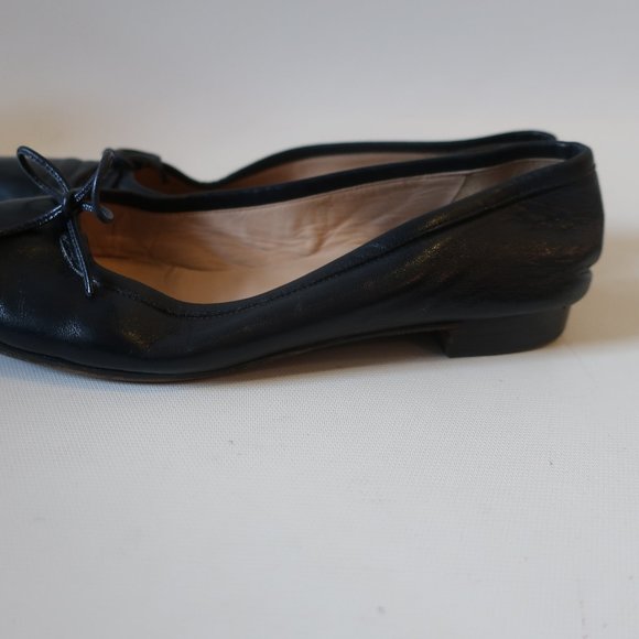 WOMENS MANOLO BLAHNIK NAVY BLUE BOW LEATHER FLATS 37 US/7 * - Picture 5 of 10